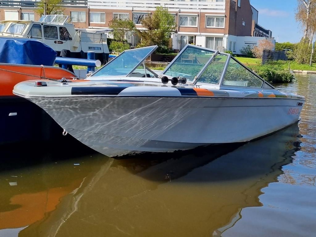 Nette Bayliner speedboot met 260PK V8 motor (85 km/u), Ophalen, Gebruikt, Binnenboordmotor, 200 pk of meer