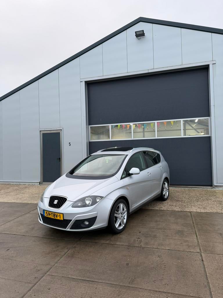 Seat Altea XL 1.2 TSI 77KW Stationwagon 2012 Grijs, Voorwielaandrijving, Euro 5, Stof, 4 cilinders