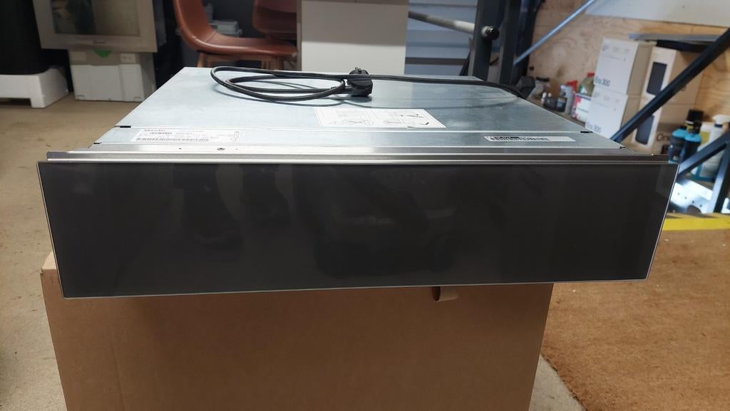 Miele Warmhoudlade ESW 6214 Grafiet grijs NIEUW, Ophalen, Minder dan 45 cm, Nieuw, Inbouw