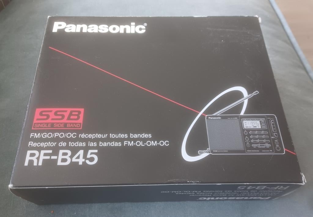 Panasonic RF-B45 SSB wereldontvanger radio + doos nieuwstaat, Ophalen of Verzenden, Wereldontvanger