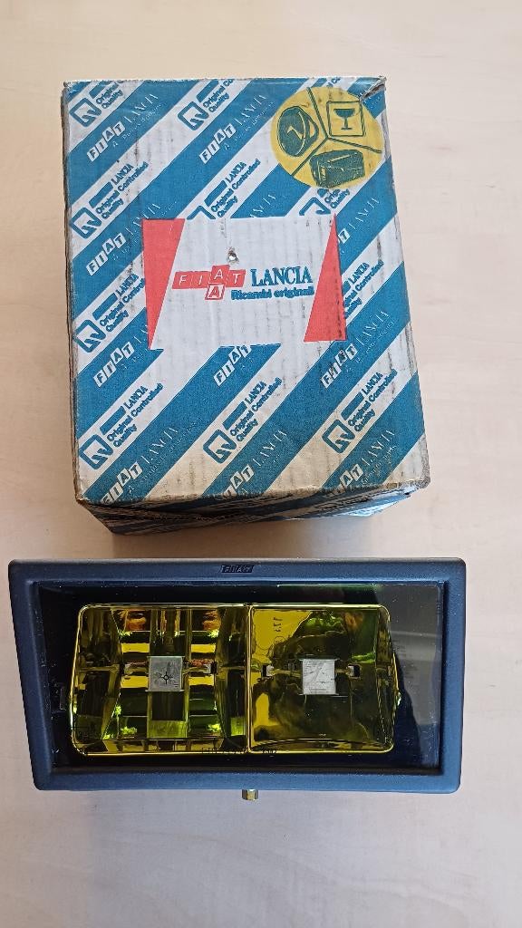 Fiat Croma rechter mistlamp. Nieuw. Carello., Auto-onderdelen, Ophalen of Verzenden, Nieuw, Fiat