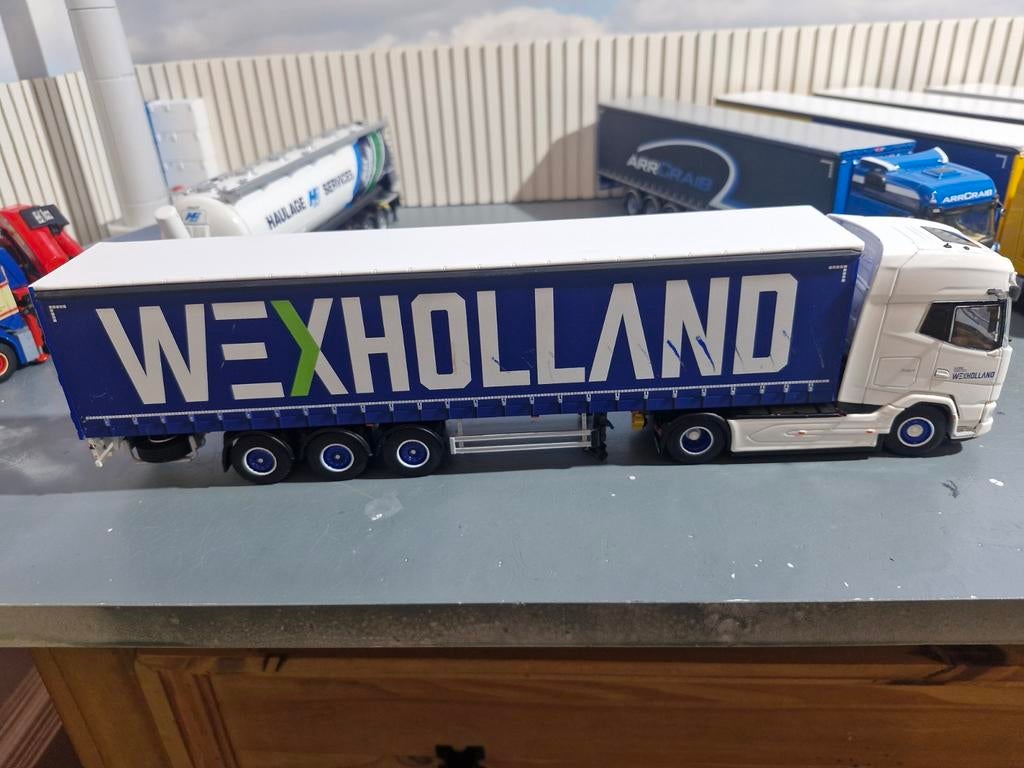 Daf XG + met huiftrailer wsi van  WEXHOLLAND, Hobby en Vrije tijd, Modelauto's | 1:50, Ophalen of Verzenden, Zo goed als nieuw