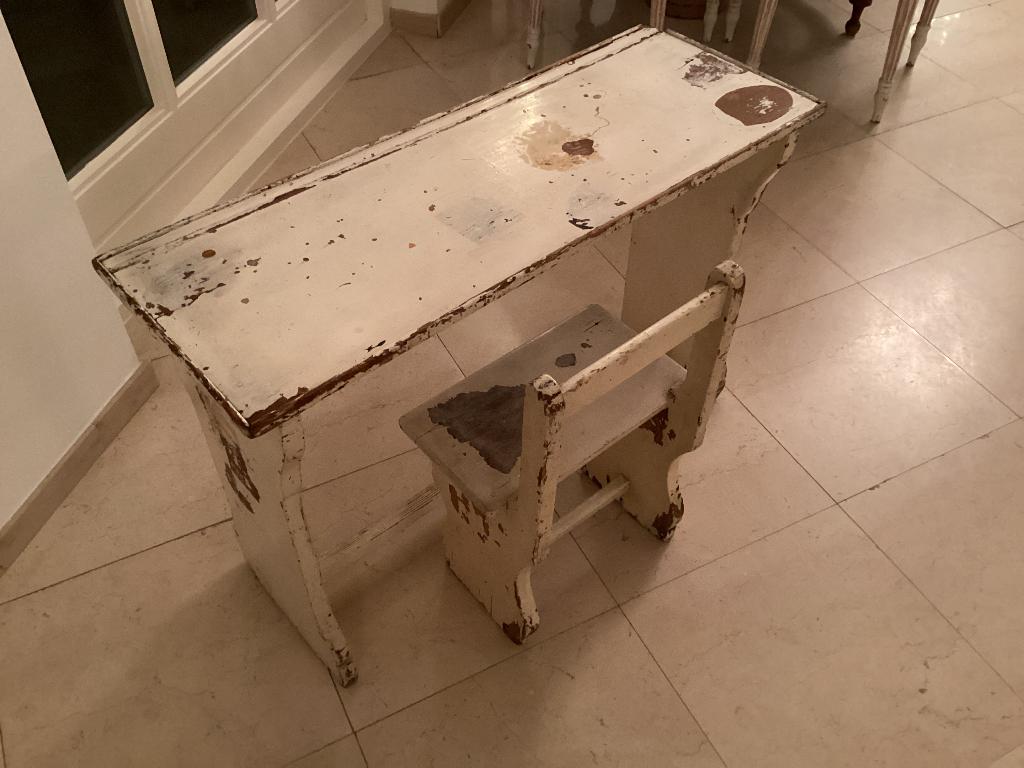Antiek brocante oud kinderburo bureau tafeltje met stoeltje, Ophalen