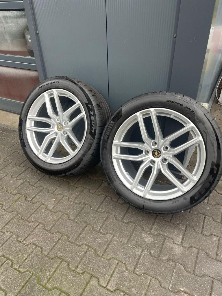 Lamborghini Urus HYBRID SE VELGEN SET 285/45/21 315/40/21, Ophalen, 285 mm, Banden en Velgen, Nieuw