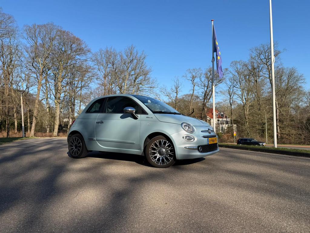 IN PRIJS VERLAAGD € 17995.- Schitterende Fiat 500 2022, Auto's, Voorwielaandrijving, 40 €/maand, Zwart, 4 stoelen