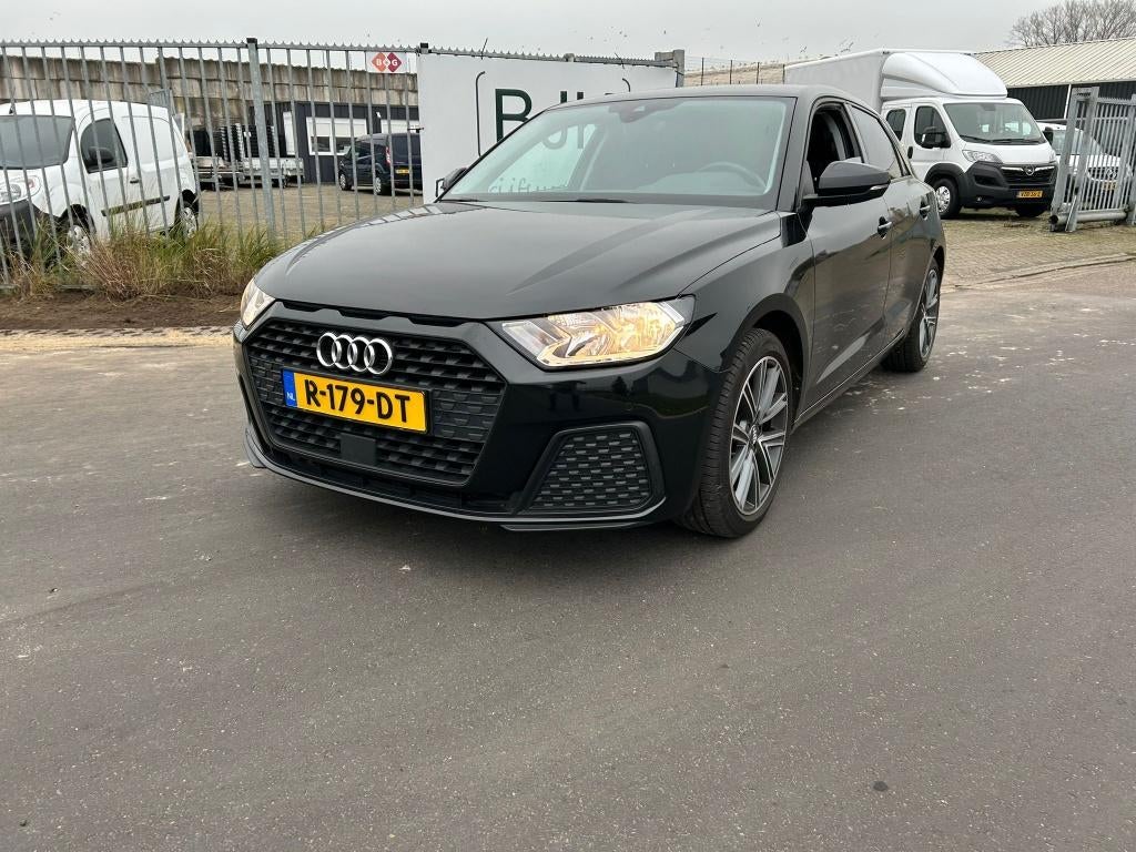 Audi A1 25 Tfsi 95pk 2019 Zwart, Voorwielaandrijving, Stof, A1, Euro 6