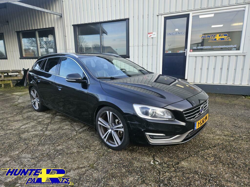 Volvo V60 2.4 D6 AWD Summum Kleurcode 452, Gebruikt, Volvo, Volvo