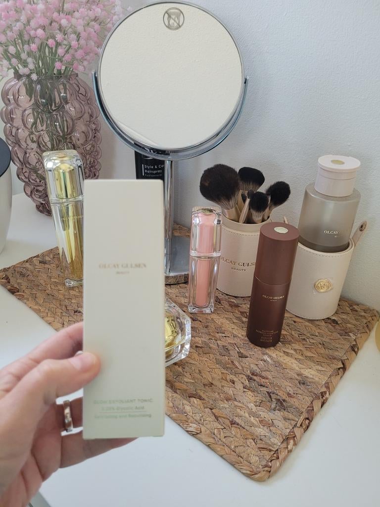 OGB Glow Exfoliant Tonic - Nieuw!, Overige kleuren, Gehele gezicht, Nieuw, Ophalen of Verzenden