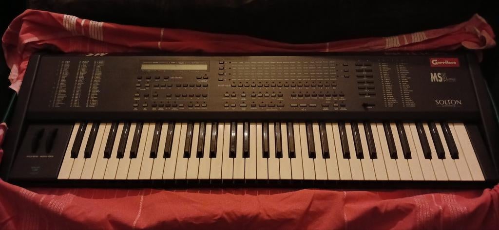Solton MS5 synthesizer workstation incl. pianobank € 150,00, Ophalen, Gebruikt, 61 toetsen