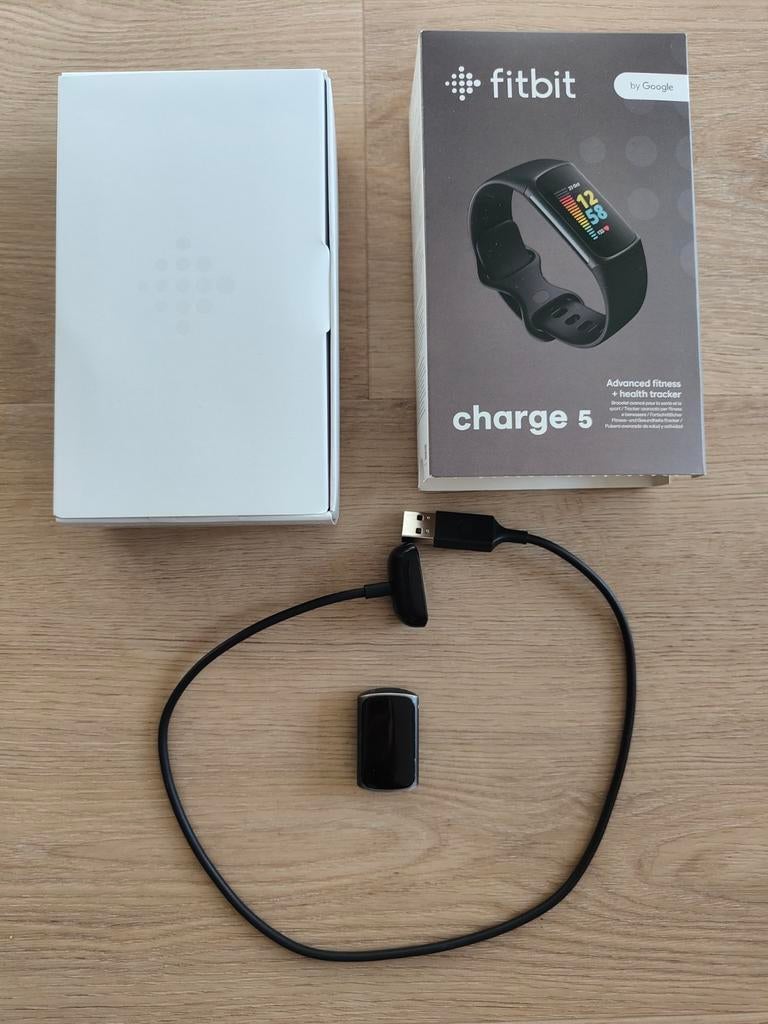 Zwarte Fitbit Charge 5 - Gebruikt, Goede Staat, Gebruikt, Zwart, Ophalen of Verzenden, Fitbit