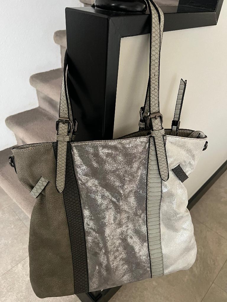 Leren schoudertas of shopper dames, Sieraden, Tassen en Uiterlijk, Tassen | Schoudertassen, Ophalen of Verzenden, Nieuw, Overige kleuren