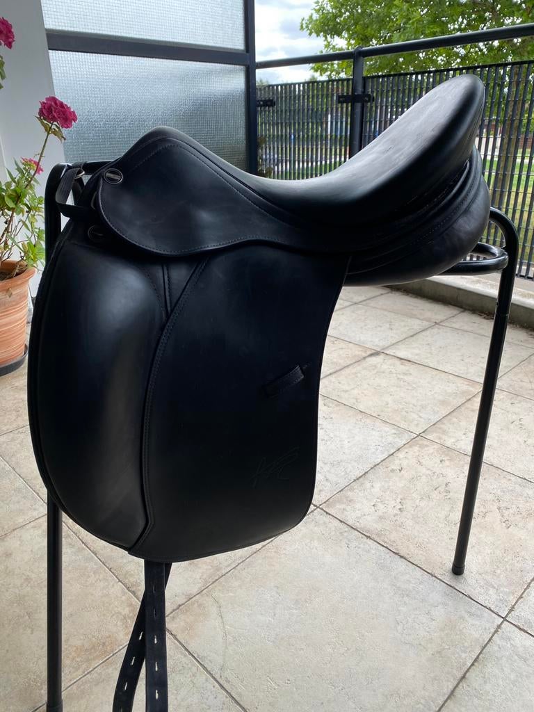 Erreplus dressage saddle, Dieren en Toebehoren, Paarden en Pony's | Zadels, Ophalen of Verzenden, Gebruikt, Dressuur