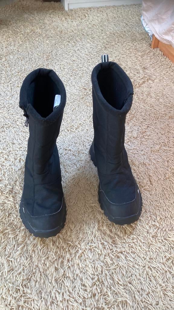 Quechua Moonboots maat 41 / 42, Kleding | Heren, Schoenen, Ophalen, Zo goed als nieuw