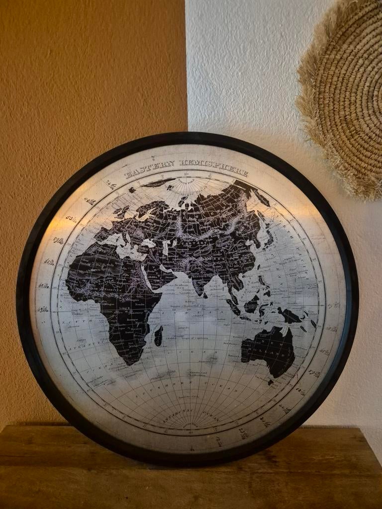 Wereldbol Schilderij - Doorsnede 80 cm, Ophalen, Zo goed als nieuw