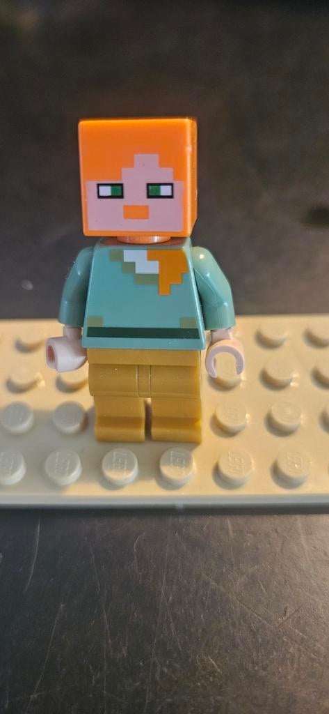 Lego Minecraft Alex met gouden benen Minifiguur, Ophalen of Verzenden, Zo goed als nieuw, Losse stenen, Lego