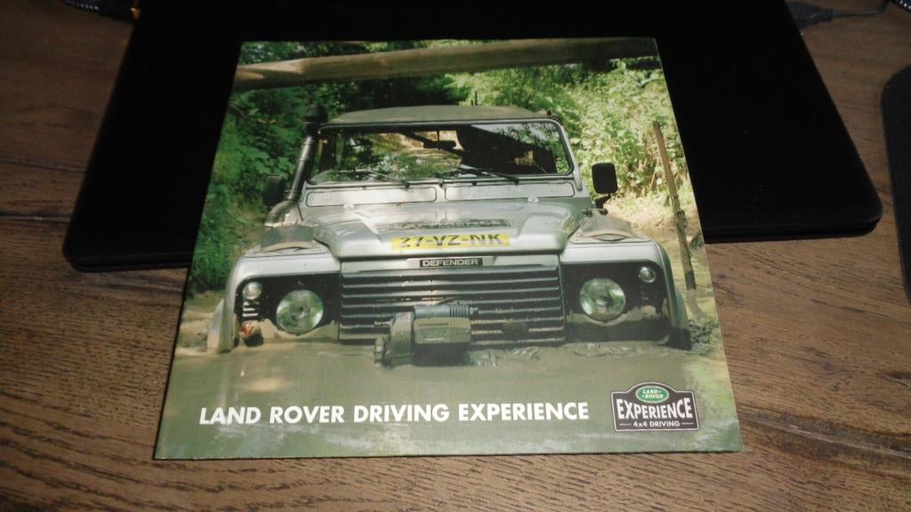 Folder LAND ROVER  DEFENDER, Boeken, Verzenden, Zo goed als nieuw, Overige merken