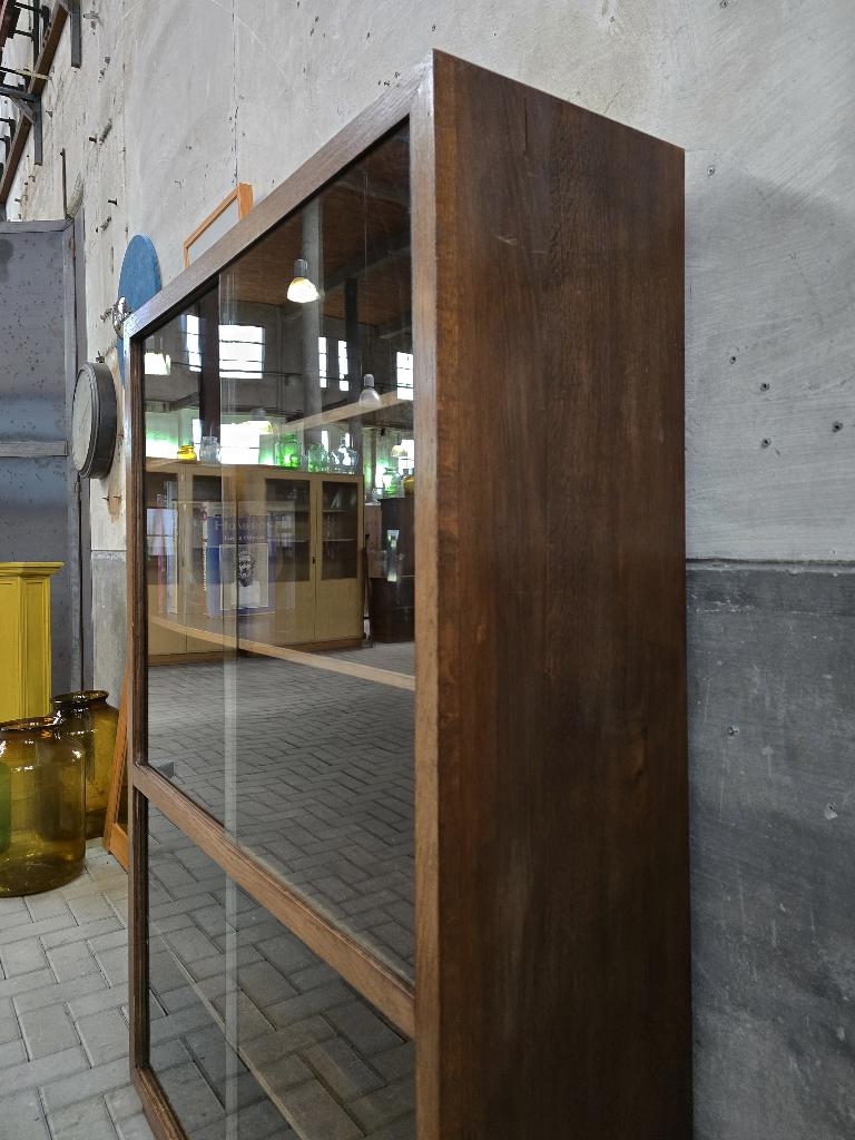 Jaren 50 Duitse Vitrine Kast | Vintage Eiken Vitrinekast, 100 tot 150 cm, Grenenhout, Ophalen of Verzenden, Antiek Retro Vintage Brocante Landelijk Industrieel