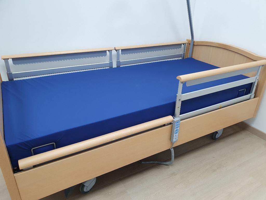 Hoog laag bed - zorgbed - senioren bed - Wissner Bosserhoff, Verstelbaar, 90 cm, Verzenden, Zo goed als nieuw