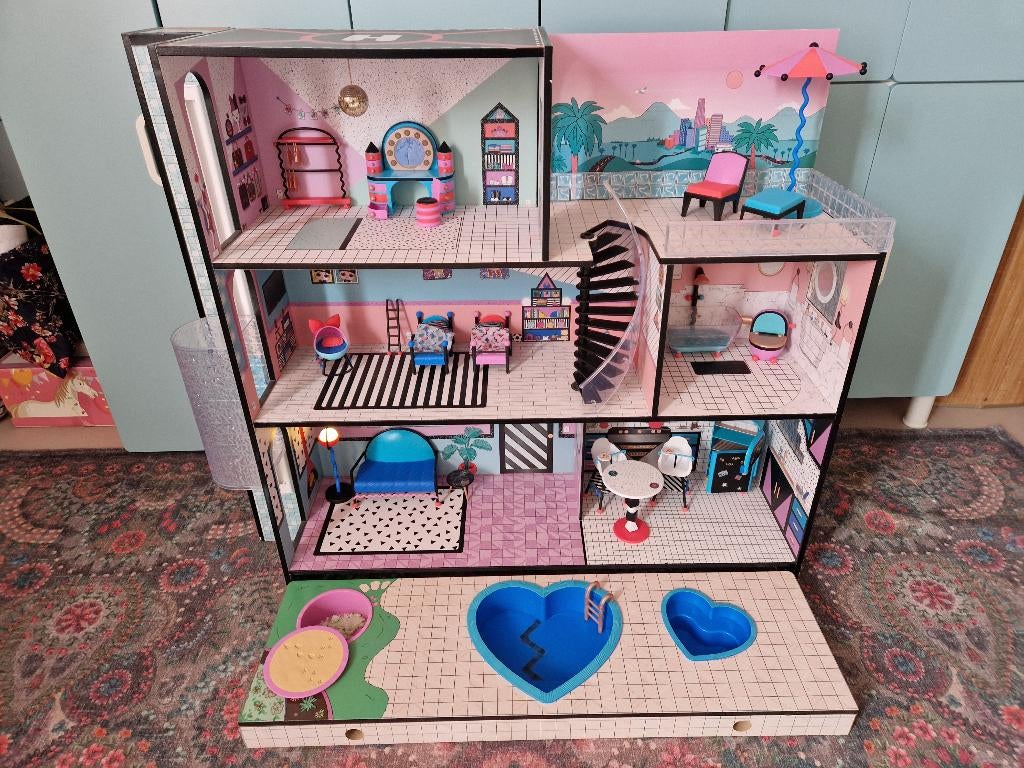 LOL Surprise poppenhuis, compleet, met doos, Kinderen en Baby's, Ophalen, Gebruikt, Poppenhuis