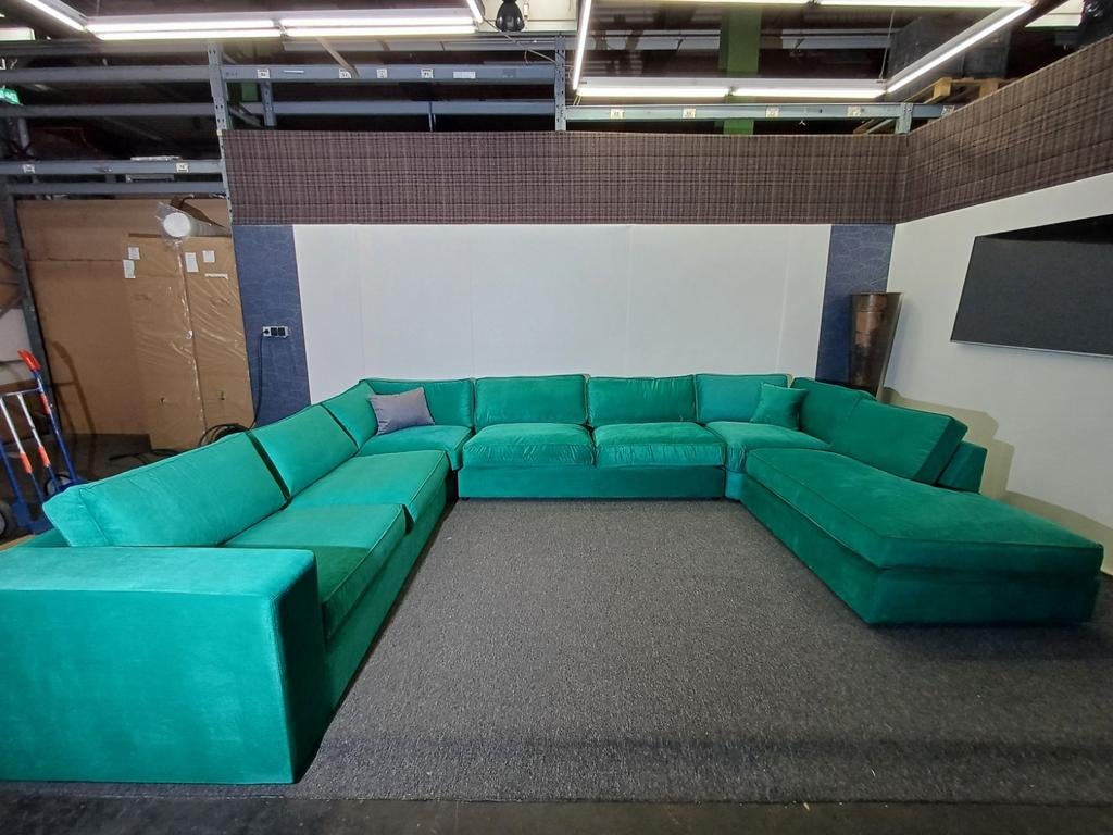 Nieuwe mega Ubank groen ribstof xxl loungebank zithoek, Huis en Inrichting, Banken | Bankstellen, Hoekbank, Ophalen of Verzenden