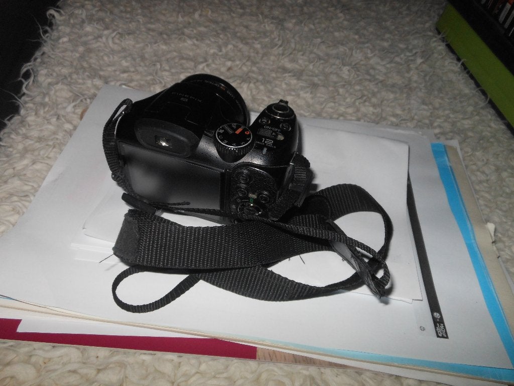 Te koop camera Fuji Finepix S1800 Type Finepix S 1800, Audio, Tv en Foto, Fotocamera's Digitaal, Ophalen, Gebruikt, Lensdop, 12 megapixels