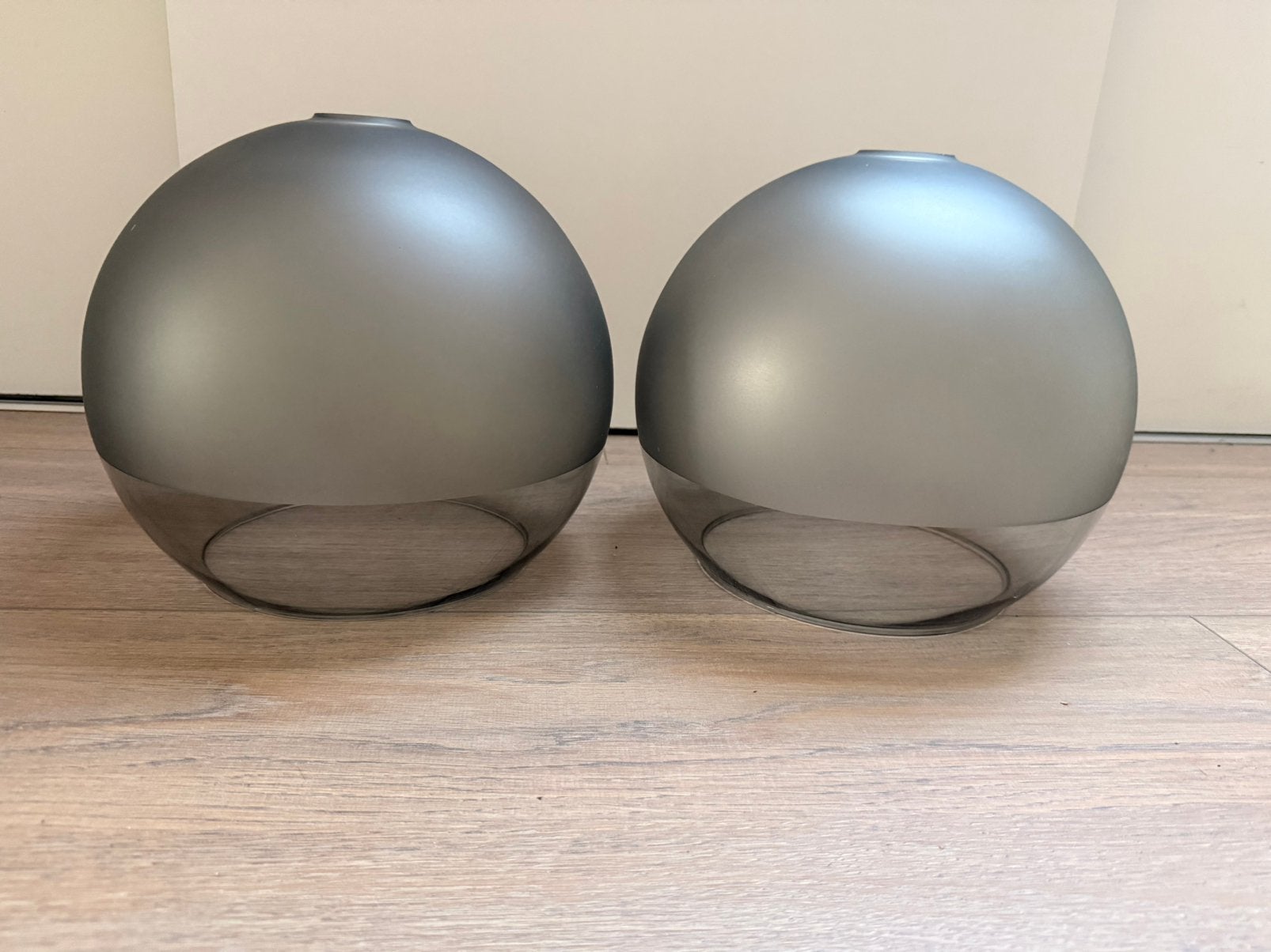Twee glazen lampenkappen, Ophalen of Verzenden, Minder dan 50 cm