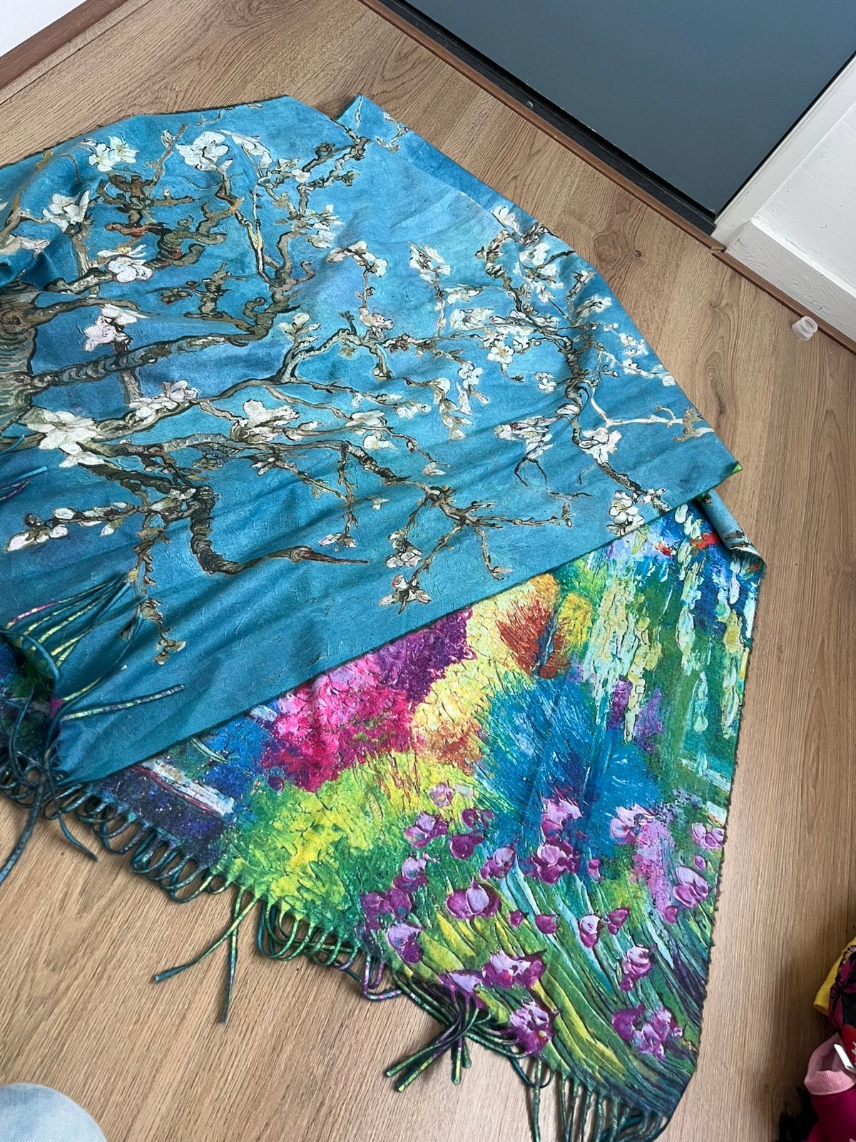 Zachte grote sjaal bloesem kleurrijk blauw groen viscose, Maat 46/48 (XL) of groter, Ophalen of Verzenden, Zo goed als nieuw, X