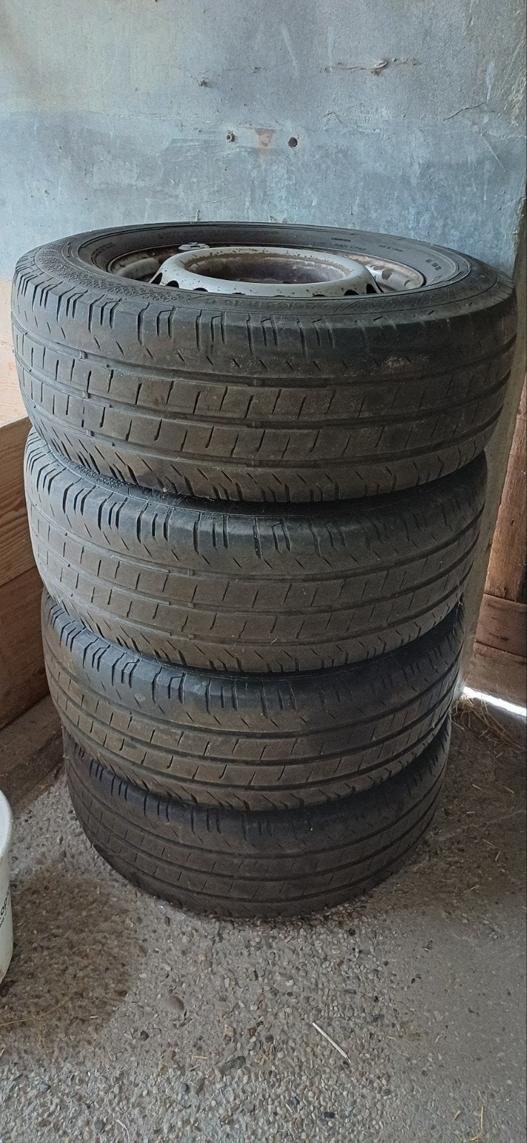 Gebruikte banden met stalen velgen voor Volkswagen Crafter, Ophalen, 16 inch, Banden en Velgen, 235 mm