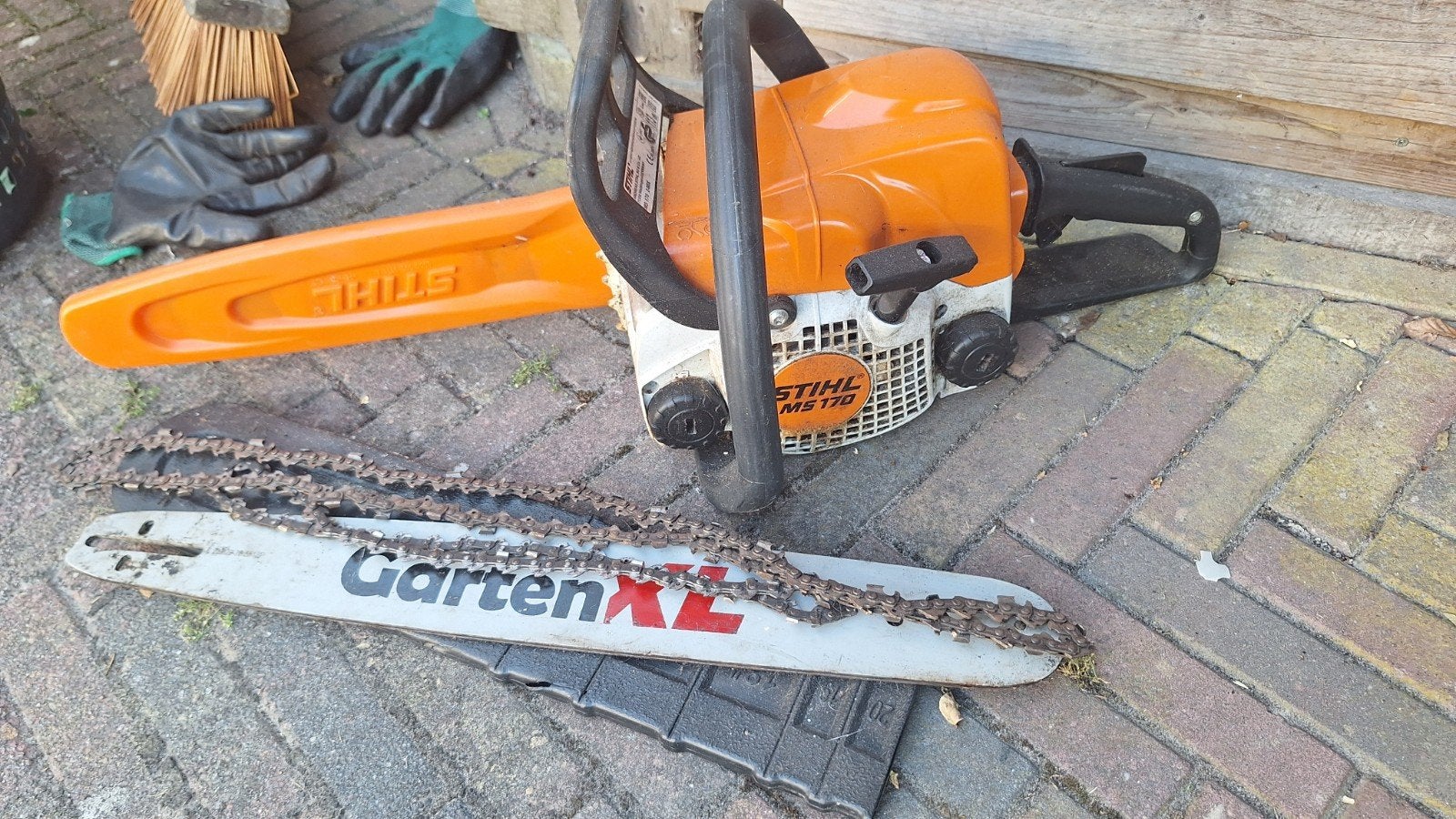 Stilh kettingzaag met twee bladen, Ophalen, Gebruikt
