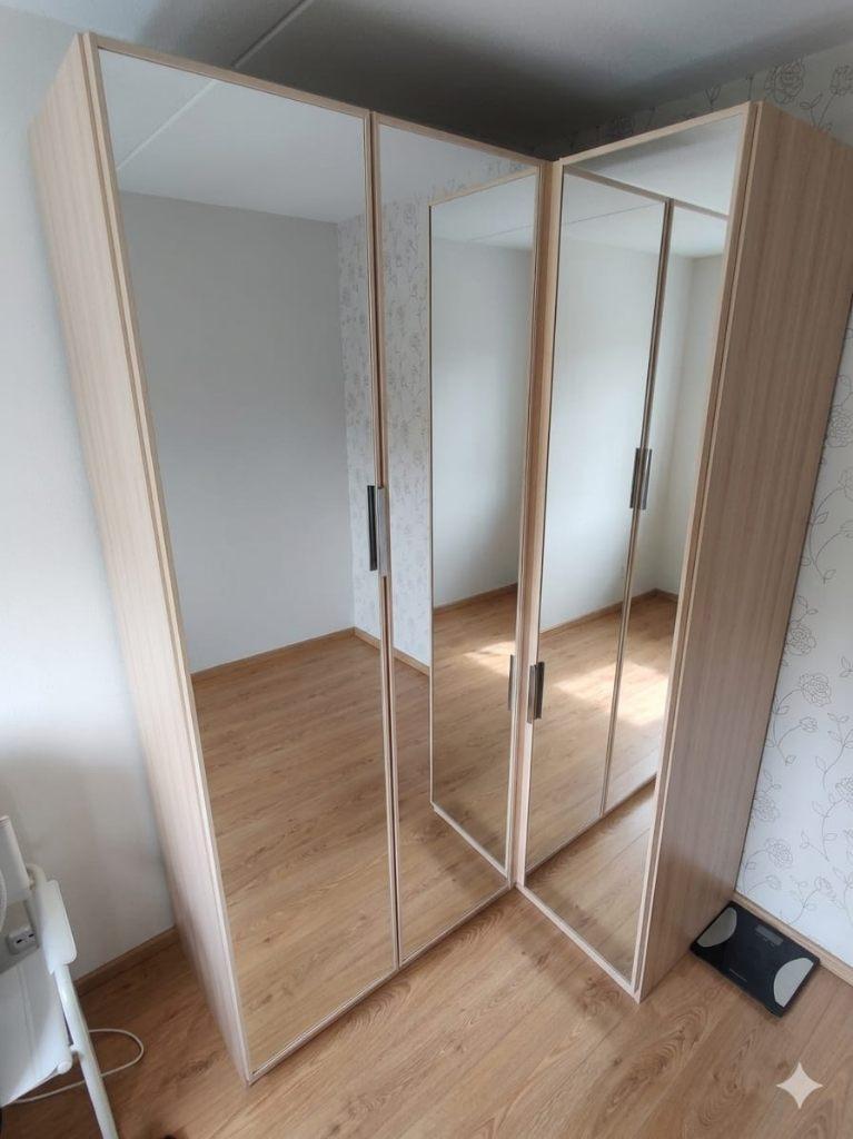 Hoekkast Kledingkast Spiegelkast merk Rauch, 236 cm Hoog, Ophalen, Met deur(en), Gebruikt, 100 tot 150 cm