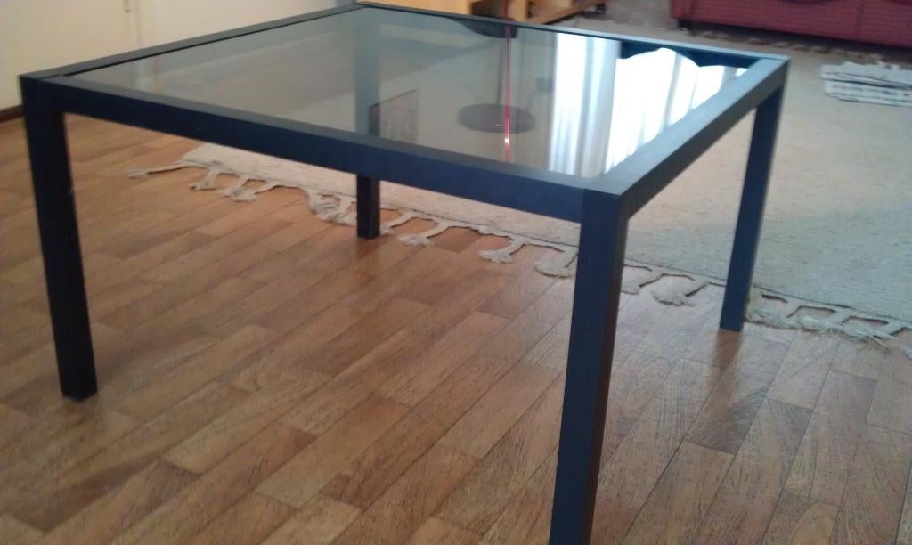 SALONTAFEL, koffietafel, zwart metaal met glas. 77x77x46 cm, Ophalen, 50 tot 100 cm, Vierkant, 50 tot 100 cm
