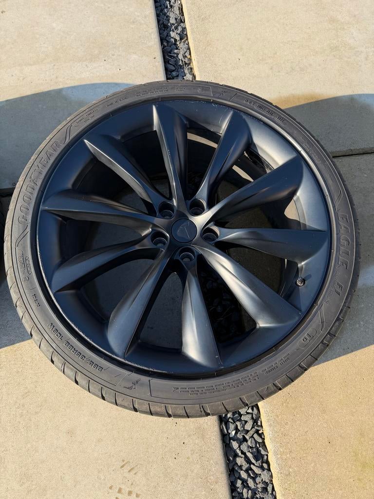 Tesla Model X velgen met nieuwe zomerbanden 22inch!, Auto-onderdelen, Banden en Velgen, Gebruikt, 285 mm, Banden en Velgen, Ophalen of Verzenden