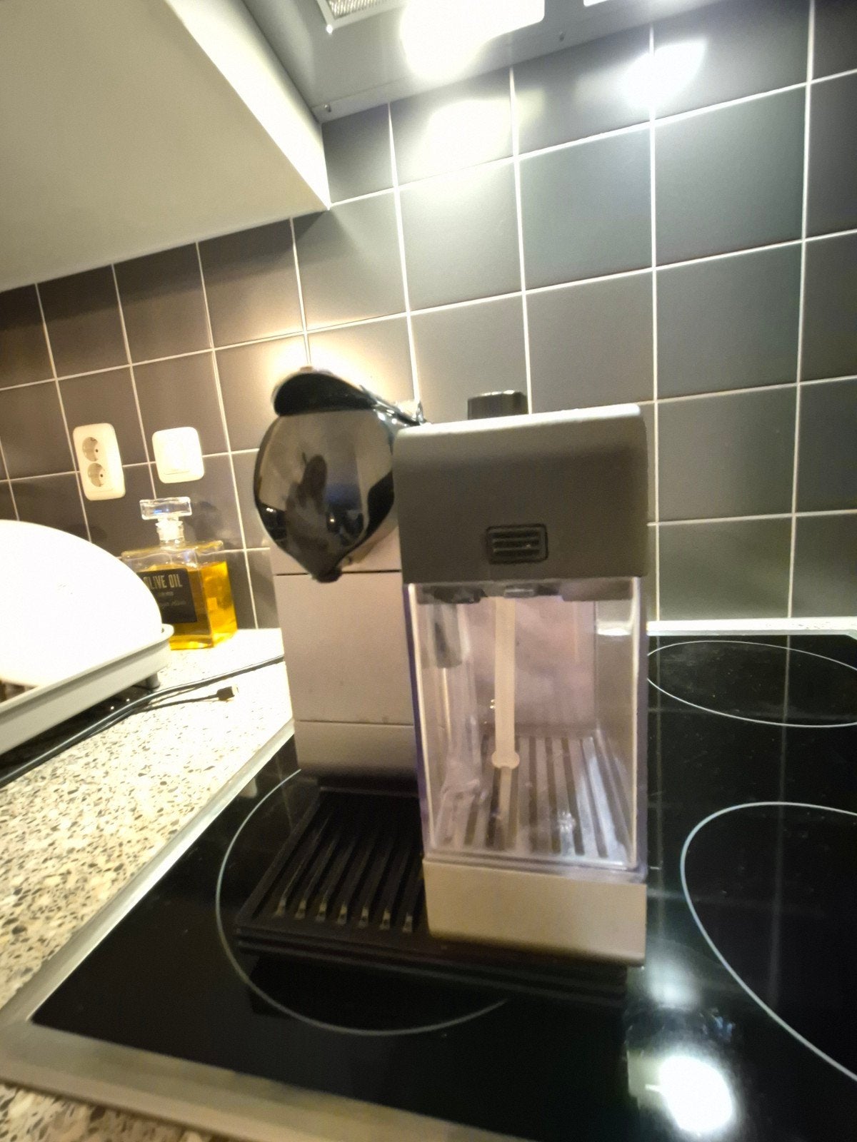 Nespresso De'Longhi Lattissima One - Zilver/Zwart