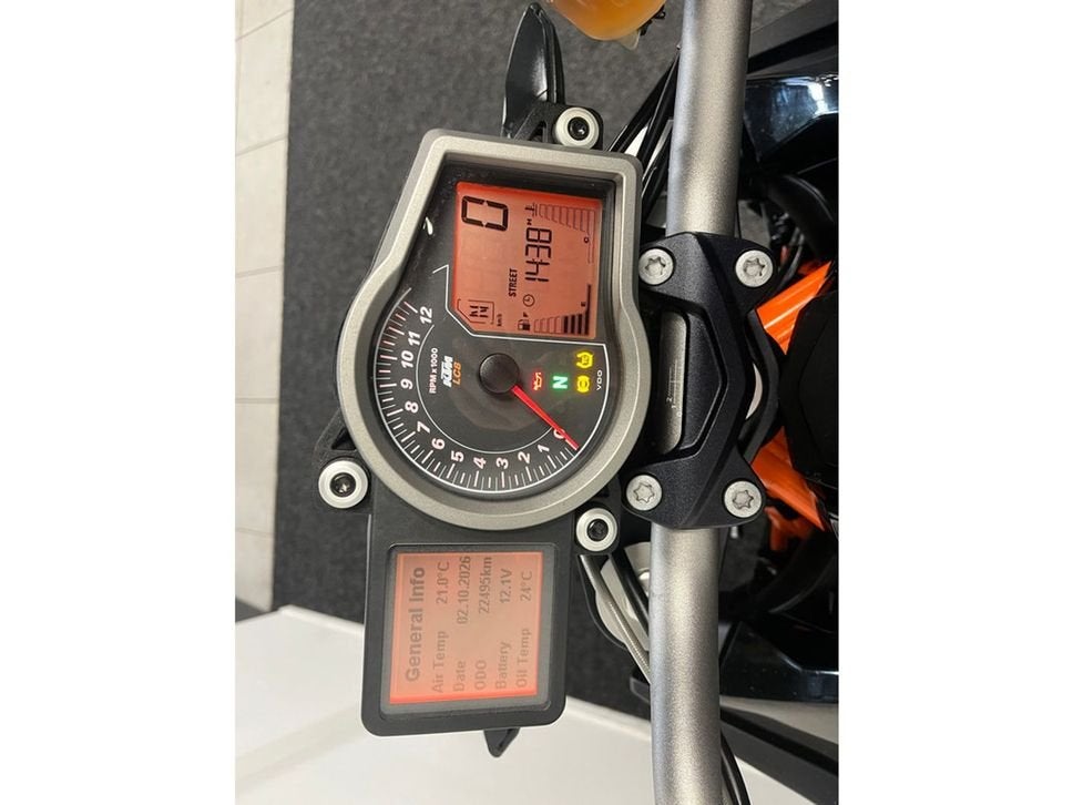 KTM 1290 SUPER DUKE R (bj 2015), 2 cilinders, KTM, Motorrijbewijs A, Bedrijf