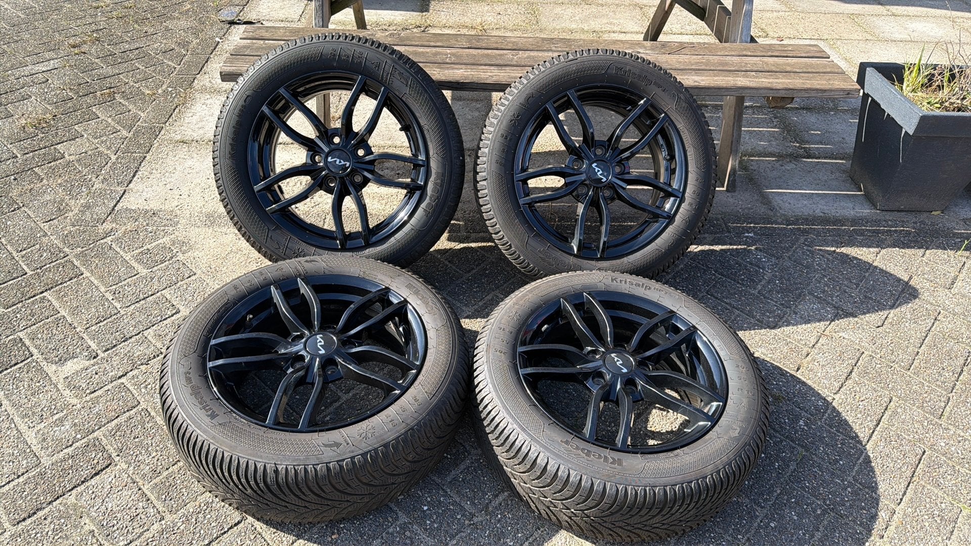 Kia ceed winterset 205/55-16 kleber winter alle 7,5 mm, Ophalen, Gebruikt, 16 inch, Banden en Velgen