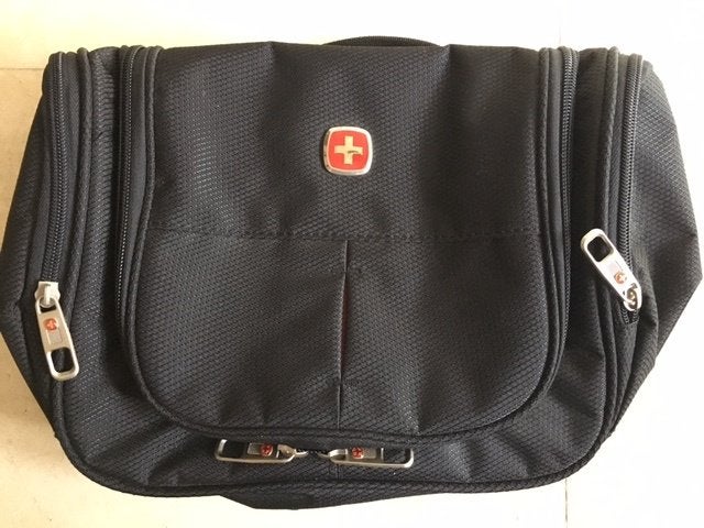 Spiksplinternieuwe Wenger toilet tas met ophang haak, 20 tot 30 cm, Verzenden, Zwart, Nieuw