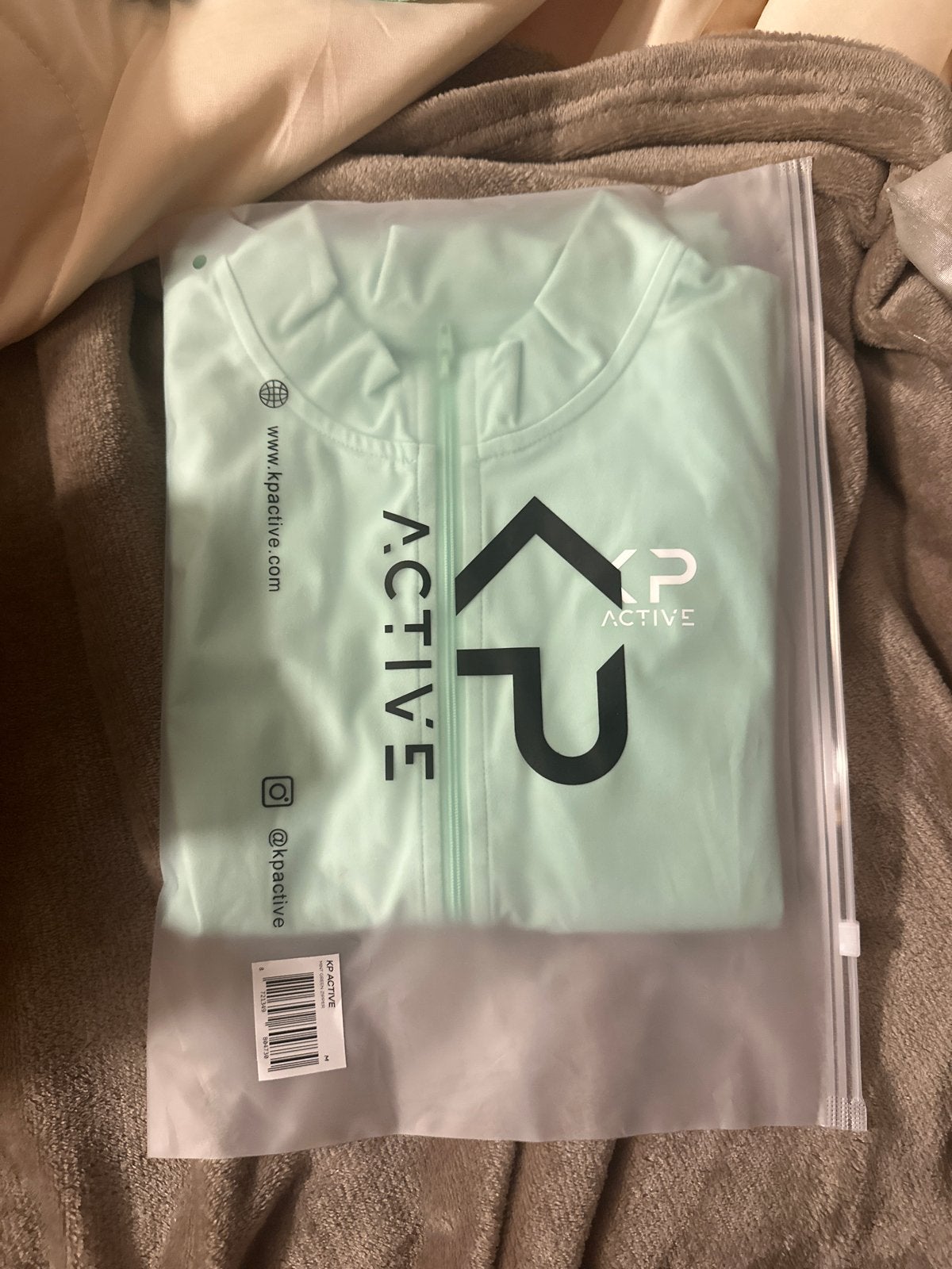 Nieuwe Mint Groene Zipper - KP Active (Maat M), Kleding | Dames, Sportkleding, Maat 38/40 (M), Verzenden, Overige typen, Nieuw