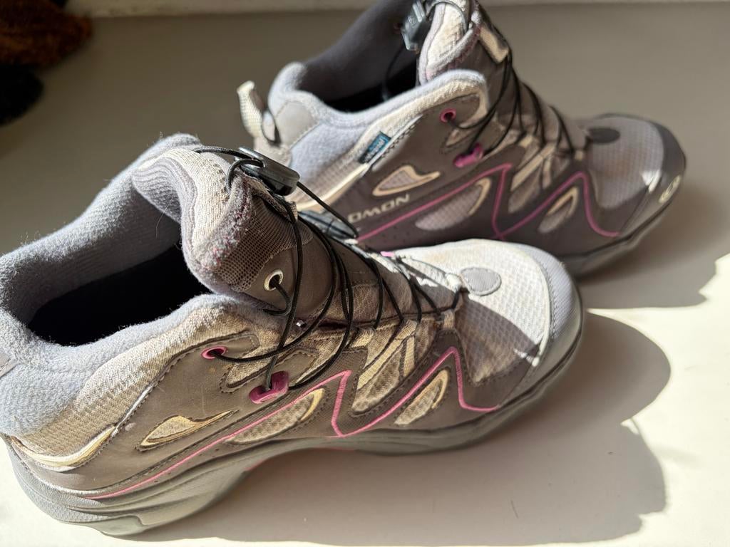 Salomon wandelschoenen, maat 37 1/3 grijs/roze, Ophalen of Verzenden, Zo goed als nieuw, Schoenen