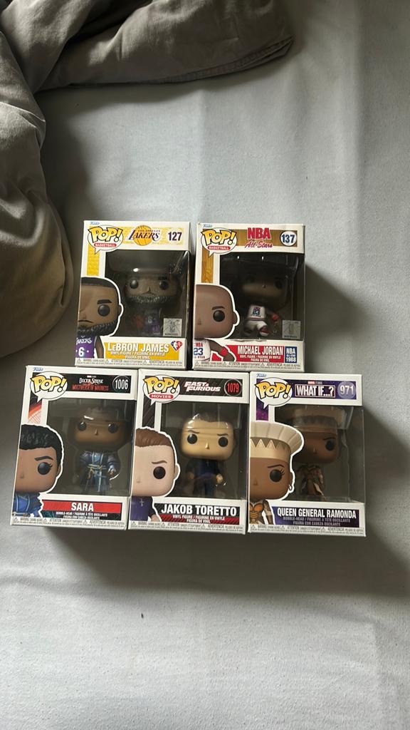 5 funko poppen, Ophalen, Zo goed als nieuw