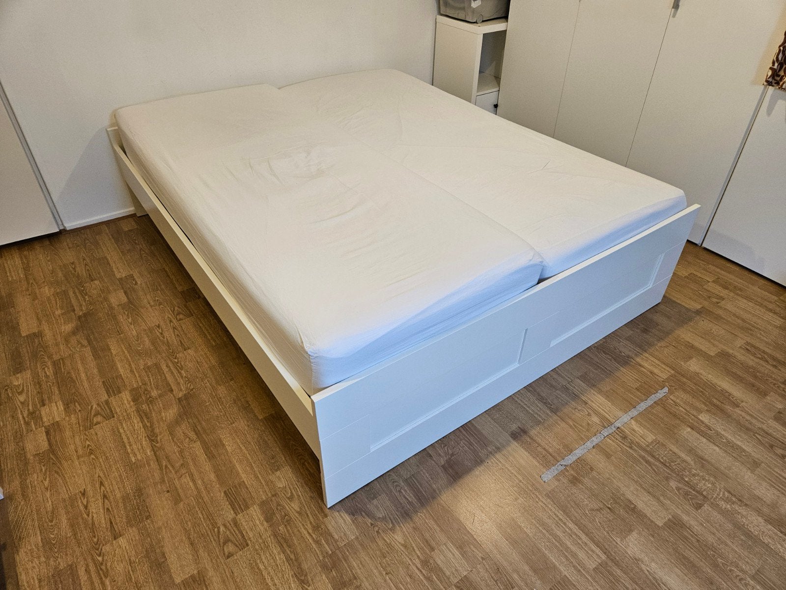 Brimnes (Ikea) bed zonder lades, Ophalen, Wit, Tweepersoons, Zo goed als nieuw