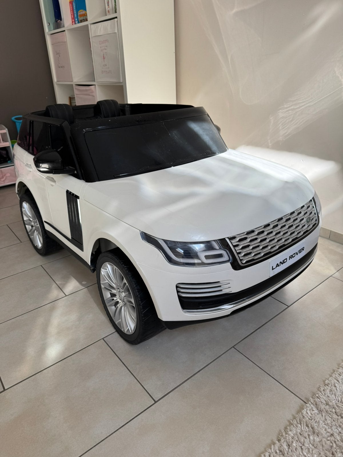 Elektrische Range Rover kinderauto met afstandsbediening, Kinderen en Baby's, Zo goed als nieuw