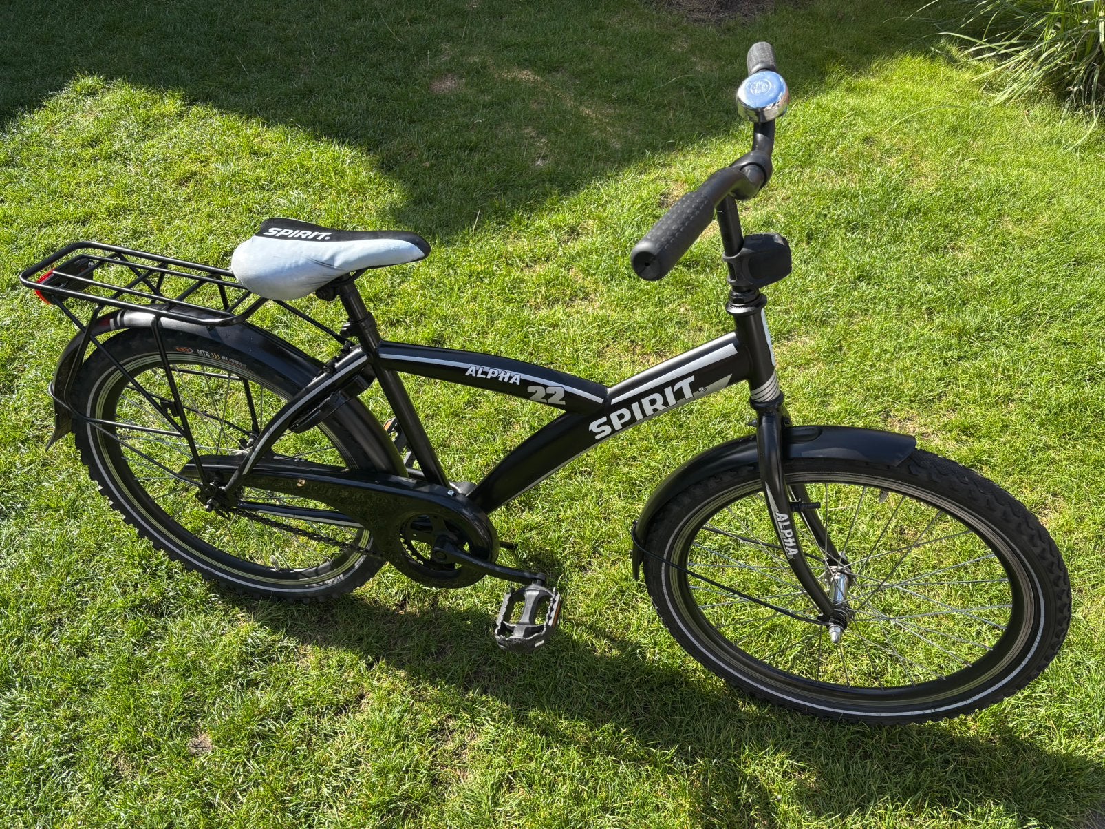 Nette 22” Spirit Alpha Jongens fiets zwart, Ophalen, Zo goed als nieuw, Terugtraprem, 22 inch