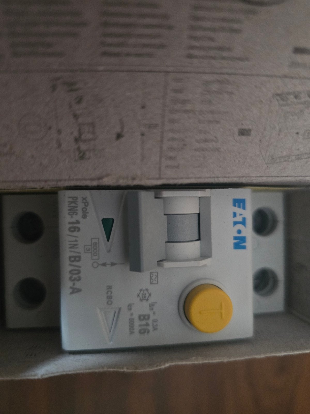 Eaton PKN6-16/1N/B/03-A-MW Aardlekautomaat B16 300mA, Ophalen of Verzenden, Nieuw, Eaton, Aardlekautomaat