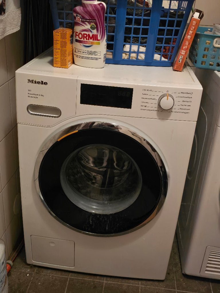 Miele wasmachine, Ophalen, 1200 tot 1600 toeren, 8 tot 10 kg, Zo goed als nieuw