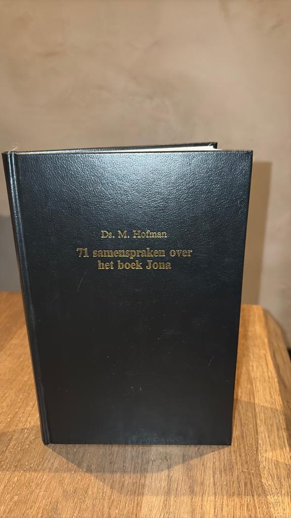 KR-1 Ds m Hofman. 71 samenspraken over het boek Jona, Ophalen of Verzenden, Gelezen