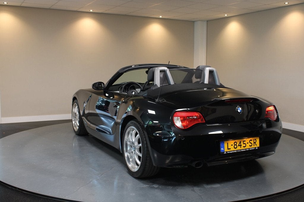 BMW Z4 Roadster 2.0i Executive *Leer* Stoelverw.|Cruise|18'', Auto's, BMW, 13 km/l, 4 cilinders, Zwart, Leder