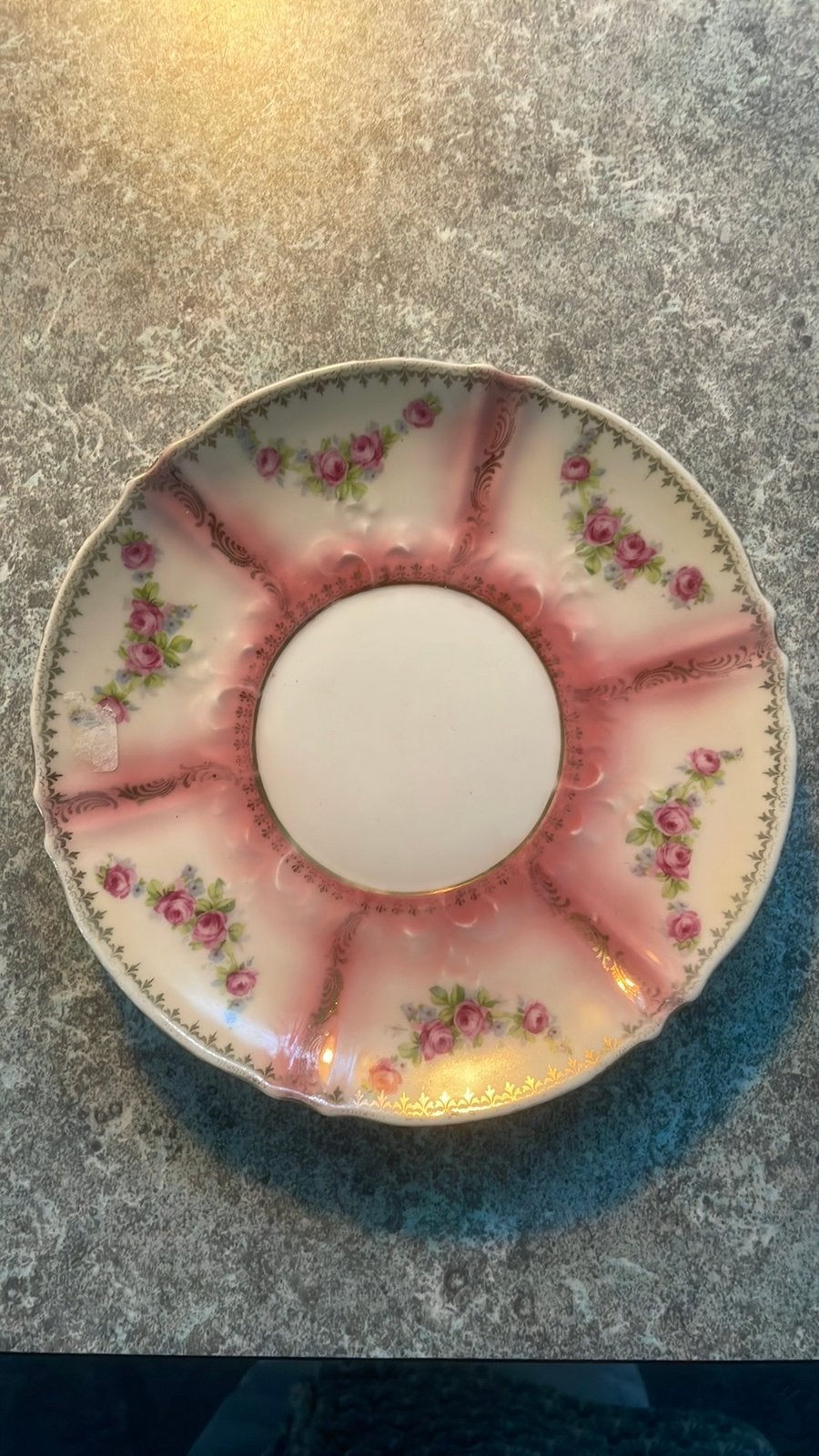 Oude schotel in roze tinten, Ophalen of Verzenden