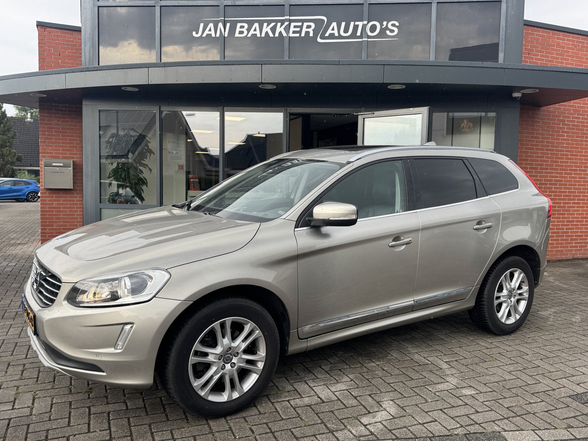 Volvo XC60 2.0 D4 FWD Ocean Race ✅ Camera ✅ Cruise ✅Me, Voorwielaandrijving, 12 maanden, Leder, Bedrijf
