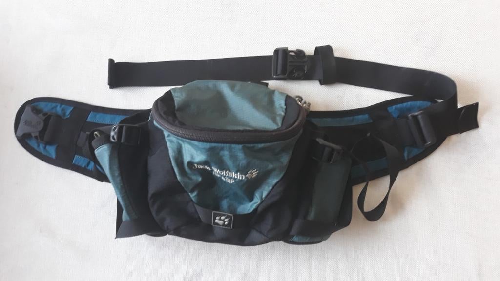 Heupwandeltasje, Ophalen, Kleding