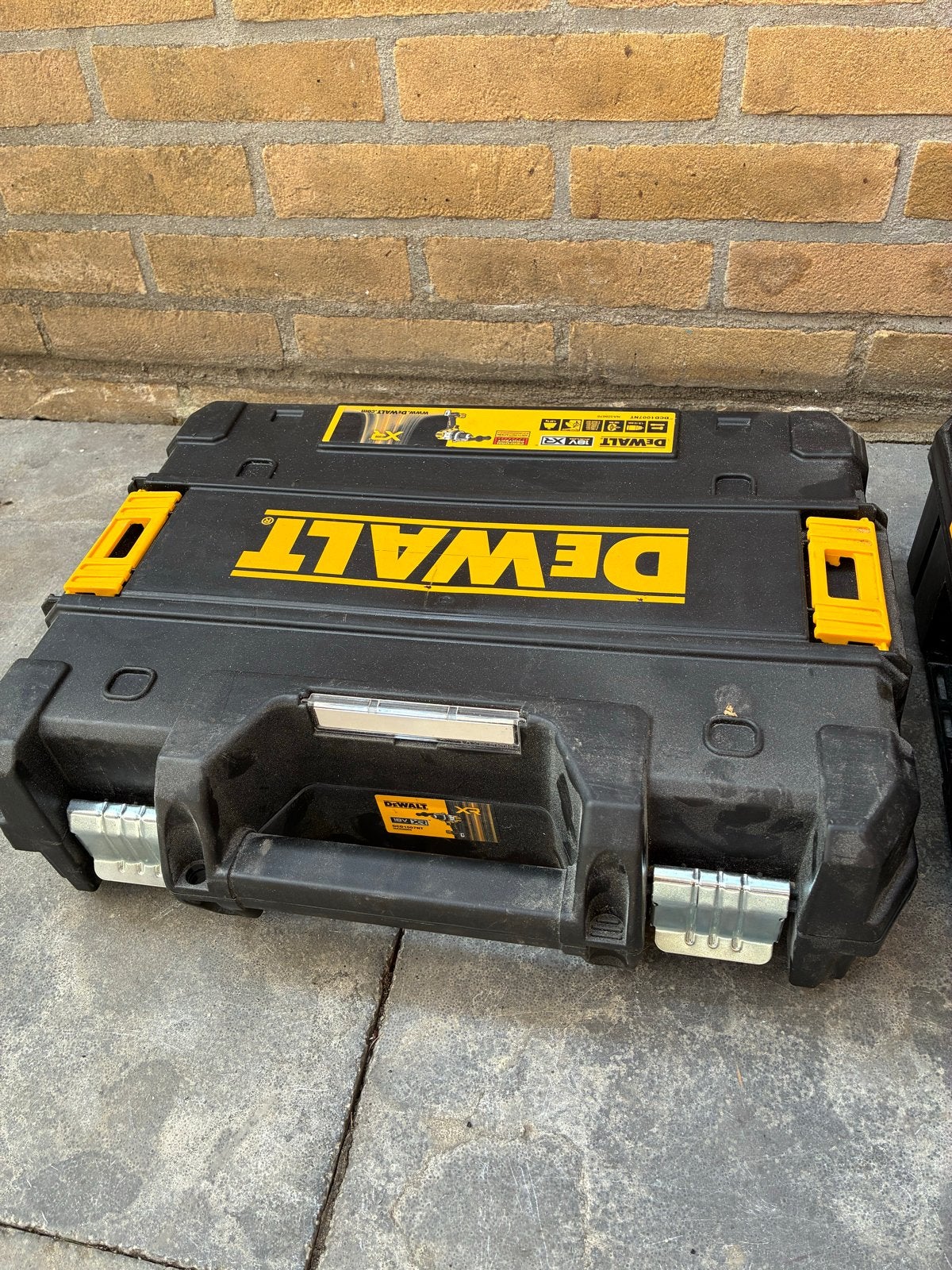 Foto 5 van DeWalt Gereedschapskoffer - Twee Stuks
